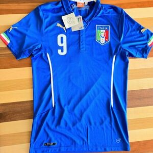 Puma Men's Balotelli 9 Royal Blue Italy Football Jersey. Size M, Brand New